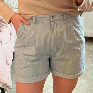 VTG Christopher & Banks Pleated Shorts 10